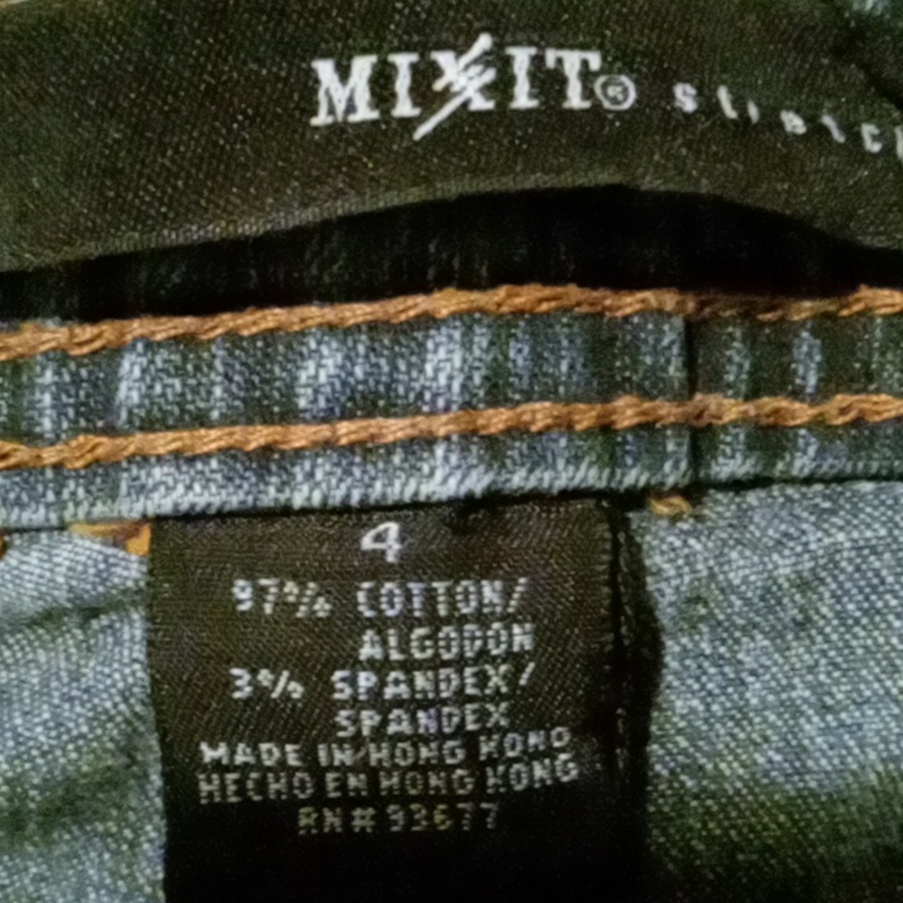 Capris - Picture 4 of 8